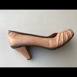 Gentle Souls nude heel 7